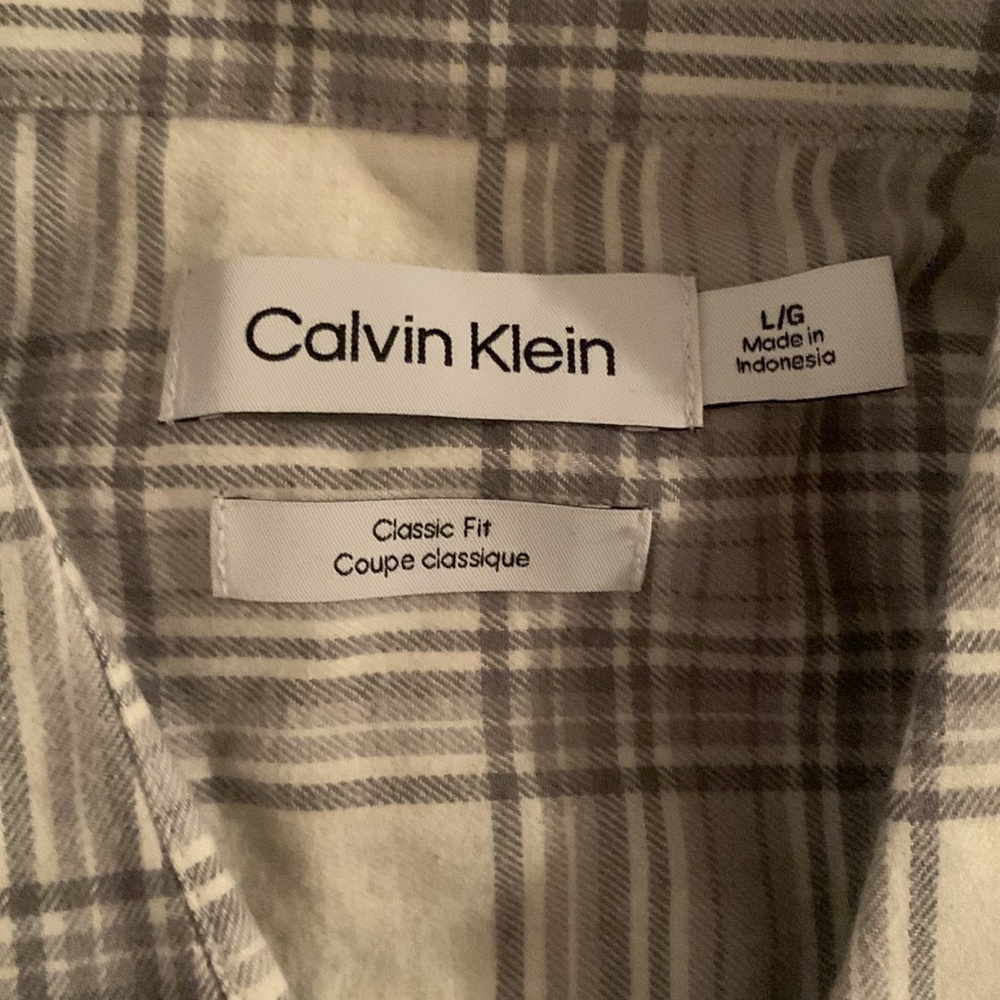 Calvin Klein Button Up Plaid - Picture 3 of 7